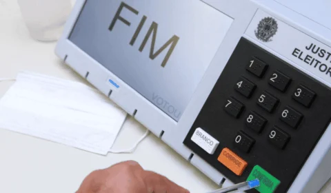 ‘O que é do povo tem que ser entregue ao povo’, diz Cármen Lúcia ao abrir inspeção das urnas de 2026