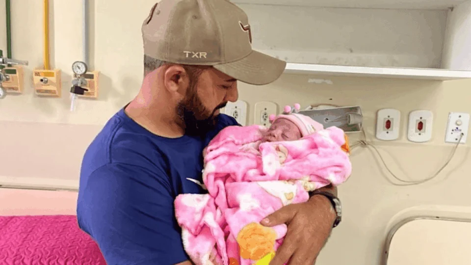 Recuperação de bebê que sofreu queimaduras no Acre surpreende médicos; técnica segue sem punição