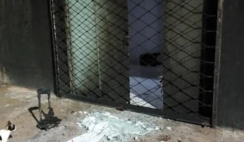 Três criminosos encapuzados tentam incendiar residência de policial penal em Porto Velho