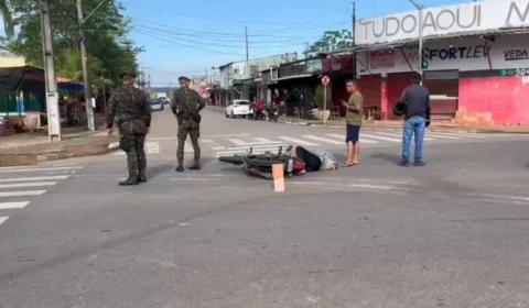 VÍDEO:  Gestante em motocicleta bate contra traseira de carro e fica ferida em Porto Velho