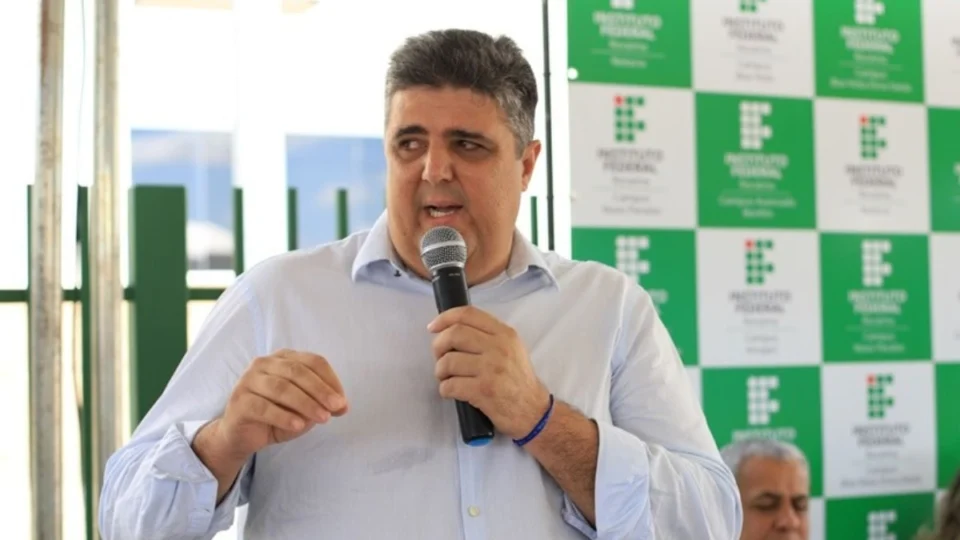 PF investiga ex-prefeito de Bonfim por esquema de corrupção