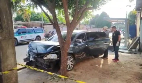 Homem é assassinado a tiros dentro de carro no bairro Senador Hélio Campos