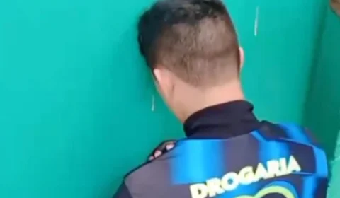 VÍDEO: homem cria perfil falso para assediar menina de 12 anos e é preso em Manaus
