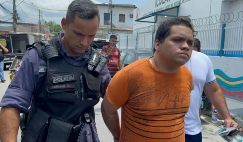 Homem é preso em flagrante após matar esposa em Manaus; suspeito confessou crime à própria irmã
