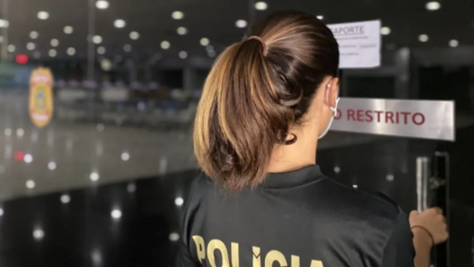 Homem é preso por importunação sexual contra passageira durante voo para Manaus