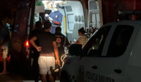 Homem acusado de abusar da enteada é linchado com pedradas e pauladas em Manaus