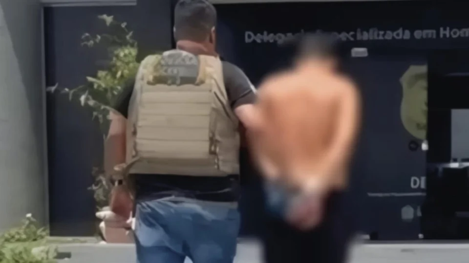 Homem é preso por matar adolescente por engano durante confusão em Manaus
