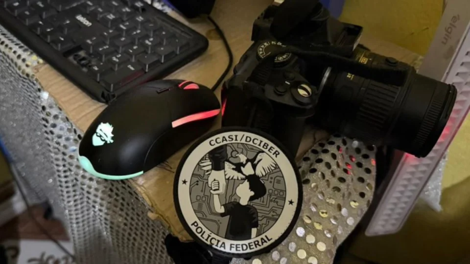 PF prende suspeito durante operação nacional contra crimes sexuais infantis na internet