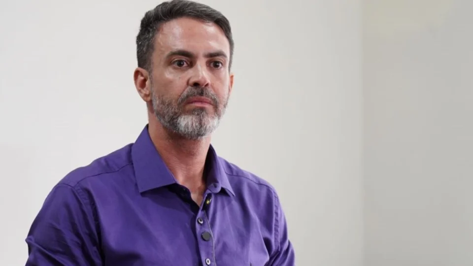 VÍDEO: Durante coletiva, Prefeitura dá prazo de 24 horas para empresa normalizar coleta de lixo em Porto Velho