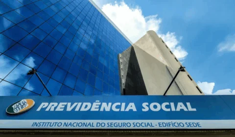 Governo prorroga prazo para aposentados pedirem ressarcimento de descontos indevidos do INSS