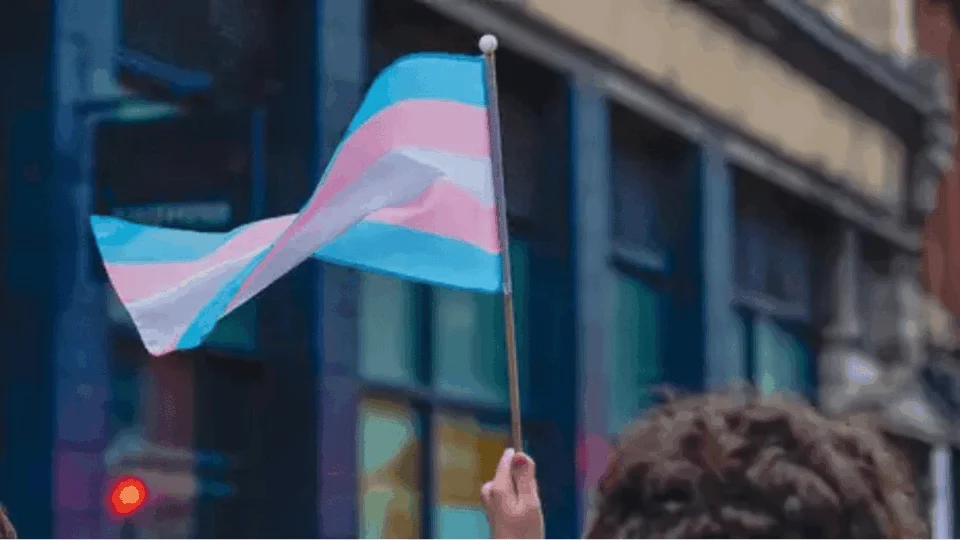 STJ proíbe afastamento de militares trans e garante uso de nome social