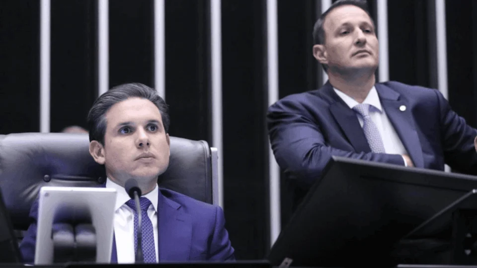 PL Antifacção avança para o Senado; veja como votou cada deputado