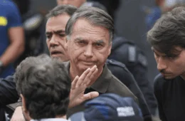 Michelle clama a Deus, aliados denunciam perseguição e oposição comemora; o que dizem após a prisão de Bolsonaro