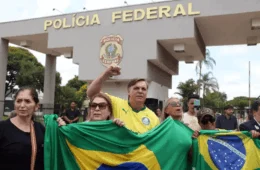 Apoiadores de Bolsonaro se mobilizam para evitar ida do ex-presidente à Papuda