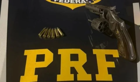 PRF prende homem com revólver e maconha durante abordagem na BR-364 em Vilhena