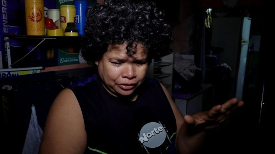 VÍDEO: Chuva forte causa alagamentos e destruição no bairro Três Marias em Porto Velho