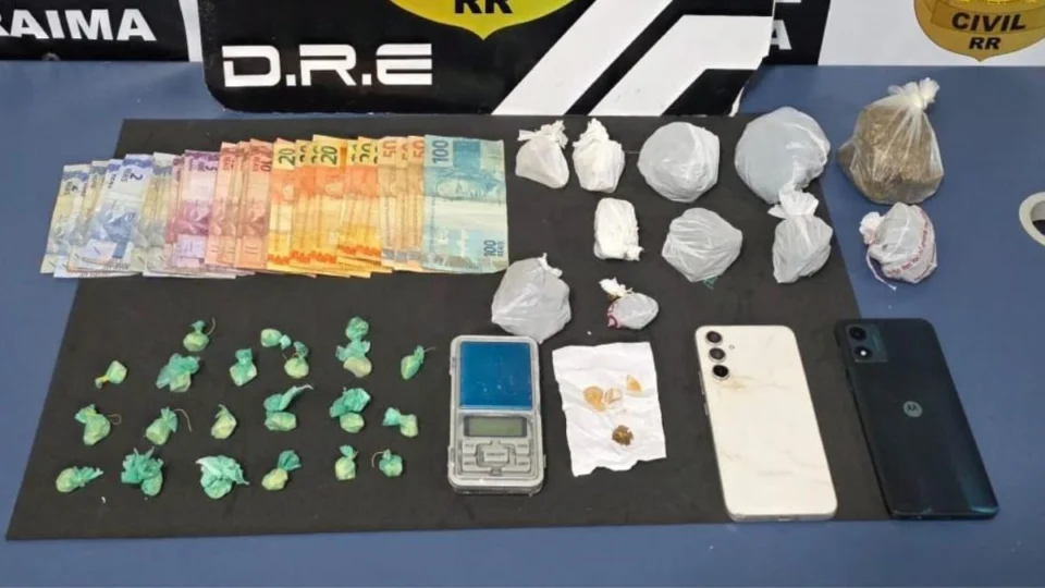 PCRR prende idoso por tráfico após apreender drogas escondidas em banheira no Cauamé