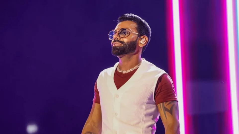 Pablo fecha Expoferr Show 2025 com apresentação na última noite do evento