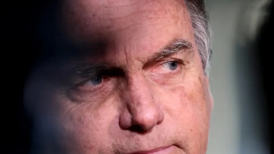 Alexandre de Moraes autoriza exames de Bolsonaro