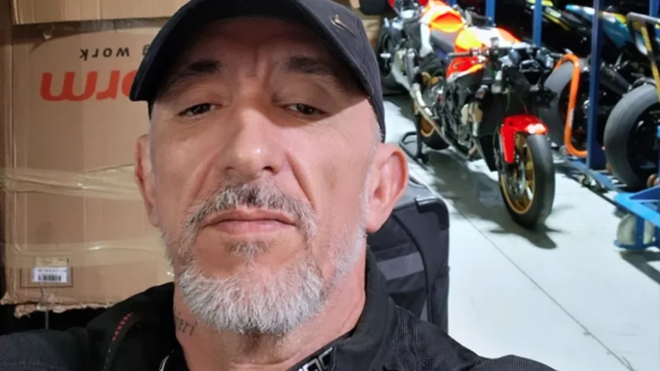 Cristian Cravinhos critica série ‘Tremembé’ após surgir de calcinha em cena: ‘mentirosa’