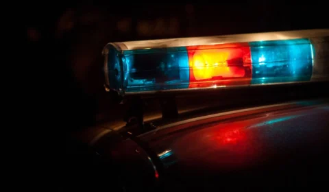 Homem é encontrado morto com bilhete atribuído ao CV em Manaus; veja