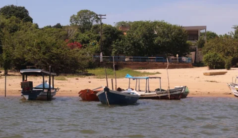 Maré baixa desafia equipe da expedição ‘Entre Rios e Vozes’ em Gurupá, no Pará