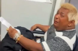 VÍDEO: Patixa se perde em aeroporto de SP após suposto abandono de companhia aérea