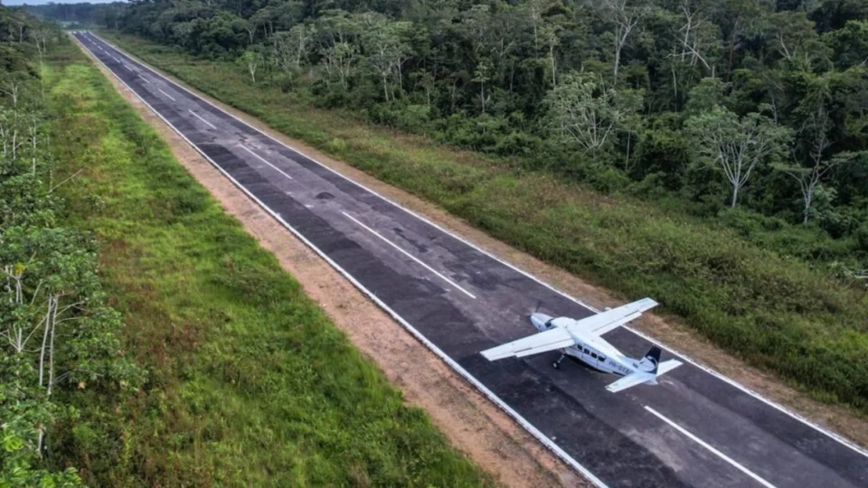 Programa no Acre garante 50% de desconto em passagens aéreas para moradores de municípios isolados