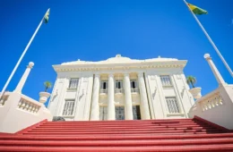 Administração pública terá revezamento de servidores no período festivo no Acre