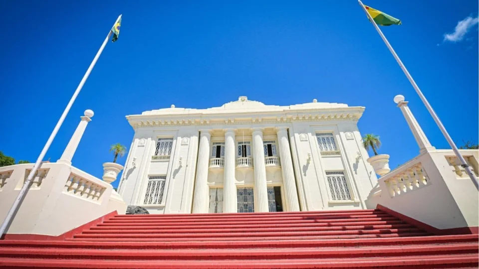 Governo do Acre publica decreto com calendário de feriados e pontos facultativos de 2026