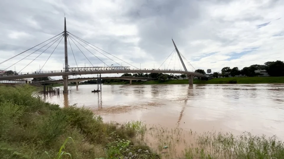 Rio Acre volta a subir em Rio Branco e Defesa Civil intensifica monitoramento