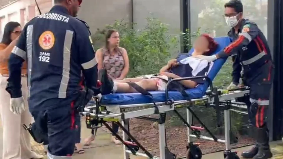 VÍDEO: Estudante é esfaqueada em tentativa de latrocínio no centro de Porto Velho