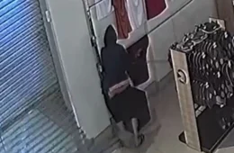 VÍDEO: Criminosos furtam cerca de 300 camisas em loja na Avenida Calama em Porto Velho