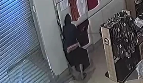 VÍDEO: Criminosos furtam cerca de 300 camisas em loja na Avenida Calama em Porto Velho