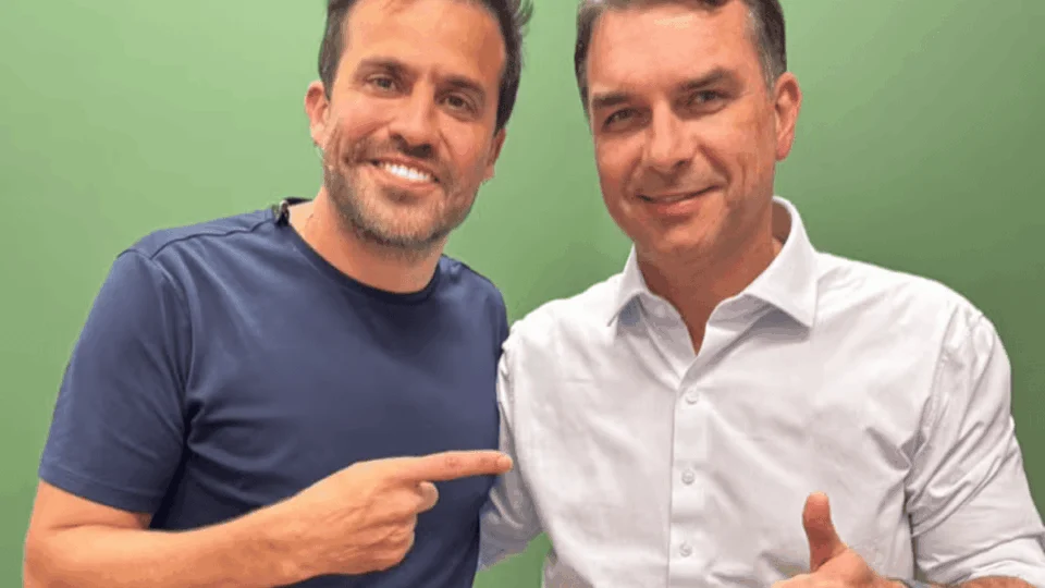 ‘Chega de Lula’, afirma Marçal ao declarar apoio a Flávio Bolsonaro