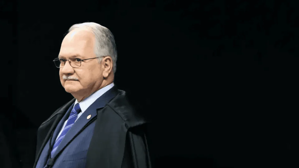 Fachin alerta para ‘erosão democrática’ e diz que magistrados são perseguidos