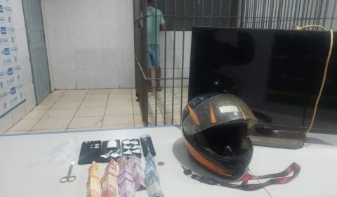 VÍDEO: Estudante é preso por tráfico de drogas durante ação da PM na zona Leste de Porto Velho