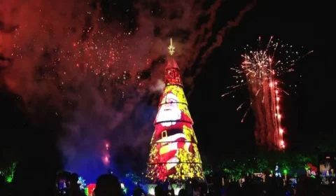 VÍDEO: Natal Porto Luz reúne multidão, sorteio de moto e queima de fogos no Parque da Cidade em Porto Velho
