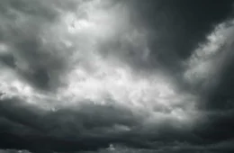 Tempo instável e possibilidade de chuva marcam a segunda-feira (29) em Rondônia