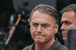 Equipe médica monitora Bolsonaro após noite de intercorrências e prepara novo procedimento para segunda-feira (29)