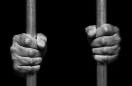 Idoso é condenado a mais de 70 anos por crimes sexuais contra quatro meninas bolivianas no Acre