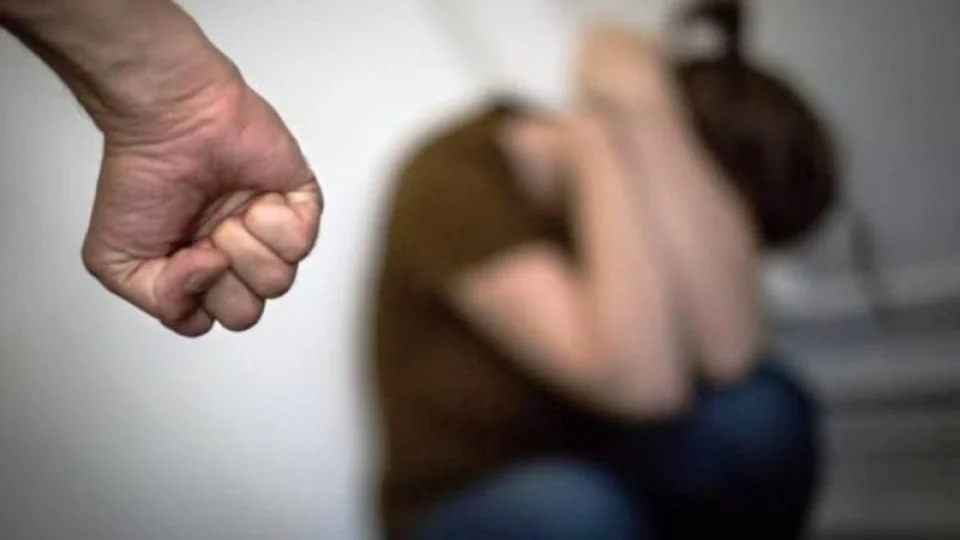 Mulher é espancada pelo marido após descobrir traição em Porto Velho