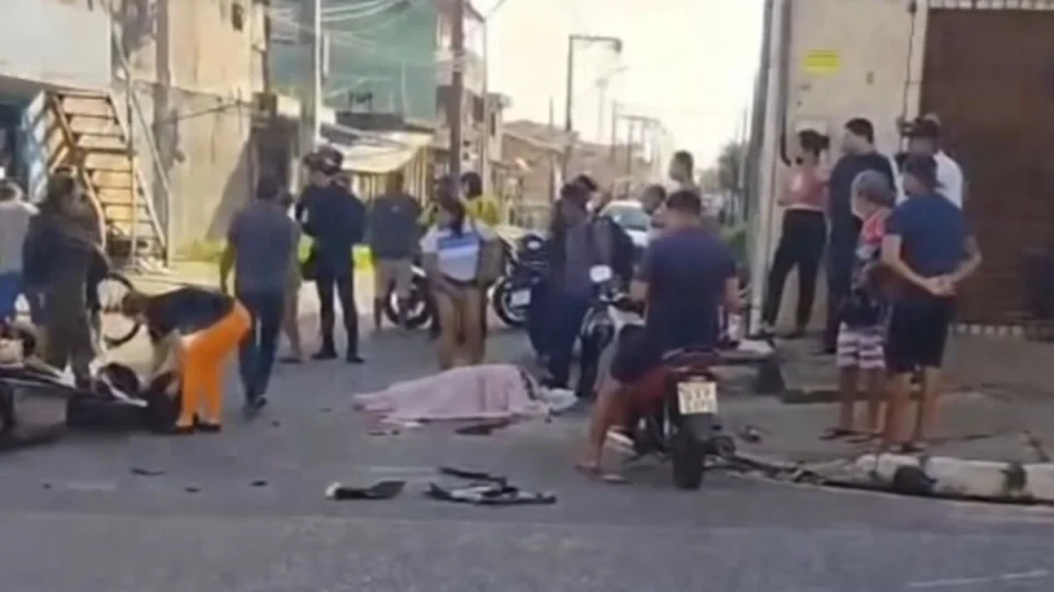 Casal morre após acidente envolvendo caminhão betoneira em Belém