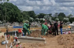 Exumação de mulher reacende suspeita de feminicídio por envenenamento