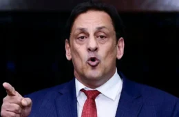 Ex-advogado de Bolsonaro é condenado por injúria racial e terá pena alternativa