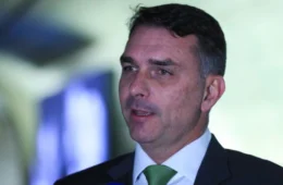 Flávio Bolsonaro inicia articulação para 2026 e pede anistia como primeiro gesto político