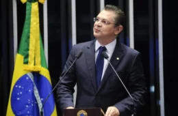 Líder do PL comenta renúncia de Carla Zambelli na Câmara dos Deputados; confira