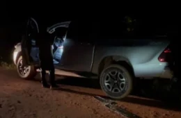 VÍDEO: Criminosos trocam tiros com o Batalhão de Choque e abandonam Hilux próximo à BR-364 em Porto Velho