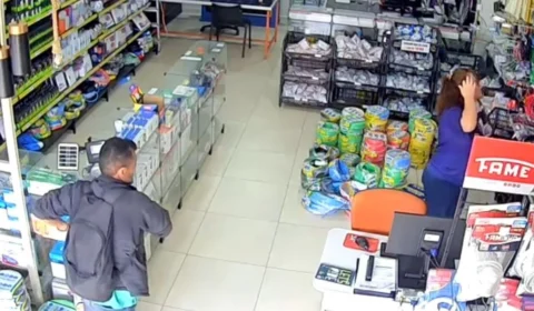 VÍDEO: Homem se passa por cliente e furta rolo de fios em loja da zona leste de Porto Velho