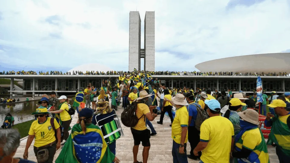 Ataque às instituições completa três anos com mais de 800 condenações no STF